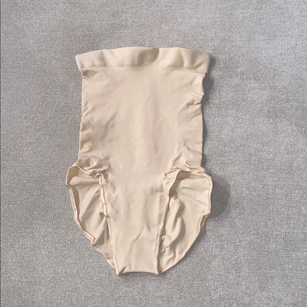 SKIMS Seamless Sculpt High-Waist Brief Shape-wear Size XL